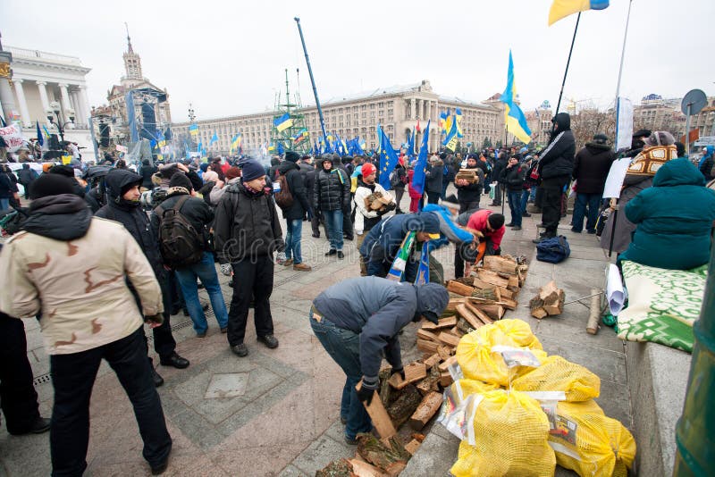 Place principale de Maidan d'Ukrainien d'occupide d'activistes image libre de droits Place principale de Maidan d'Ukrainien d'occupide d'activistes image libre de droits