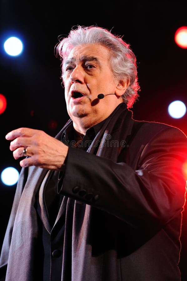 Placido Domingo editorial stock photo. Image of famous - 31273198