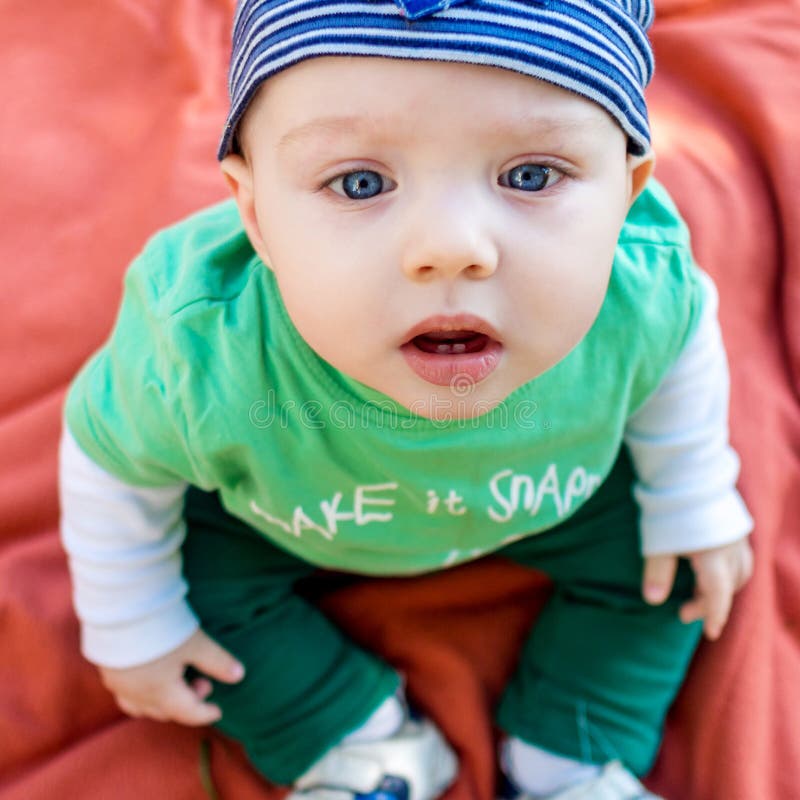 Grands Yeux Bleus D Un Garcon Heureux Image Stock Image Du Amusement Nourrisson Grands Yeux Bleus D Un Garcon Heureux Image Stock Image Du Amusement Nourrisson