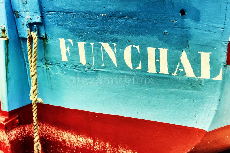 Plan rapproché de vieux bateau de pêche à Funchal, Madère photo libre de droits Plan rapproché de vieux bateau de pêche à Funchal, Madère photo libre de droits