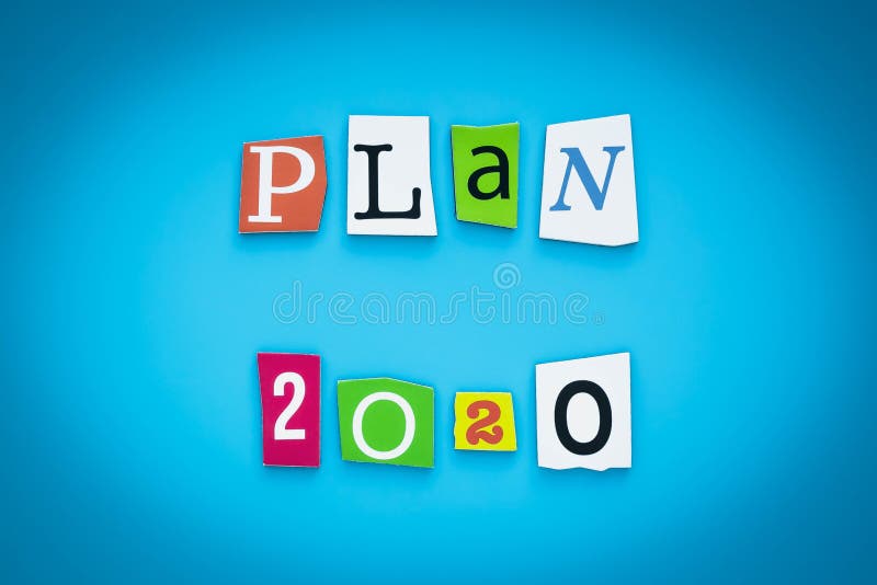 Plan 2020 Text auf blauem Hintergrund, mehrfarbige Papierbuchstaben Inschrift Das Planungskonzept Ein Wort auf dem Banner lizenzfreie stockbilder Plan 2020 Text auf blauem Hintergrund, mehrfarbige Papierbuchstaben Inschrift Das Planungskonzept Ein Wort auf dem Banner lizenzfreie stockbilder