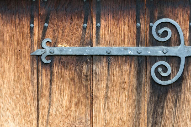 Bisagras para puertas antiguas madera