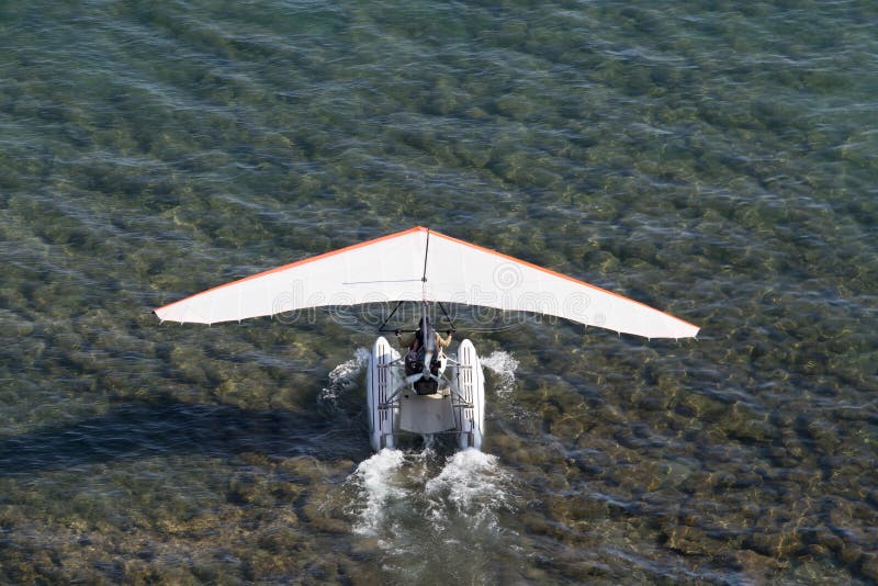 Plane takes off from the surface of the water royalty free stock photo Plane takes off from the surface of the water royalty free stock photo