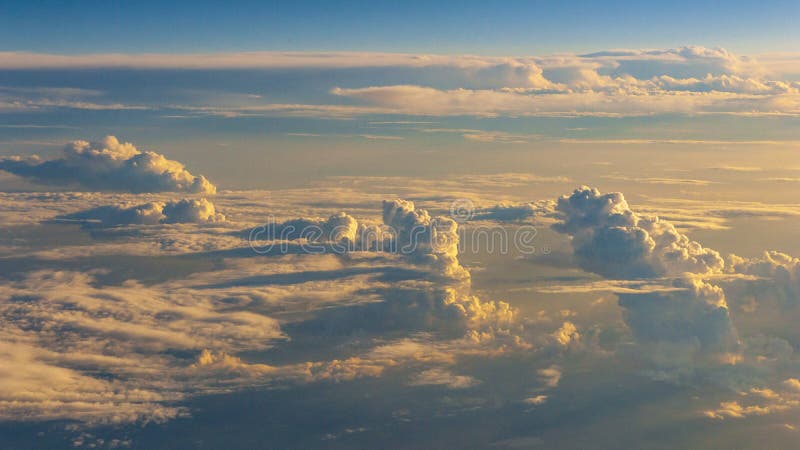 Gemaakt van Kelder Zeebrasem 10,000 meters high clouds stock photo. Image of trees - 175139318