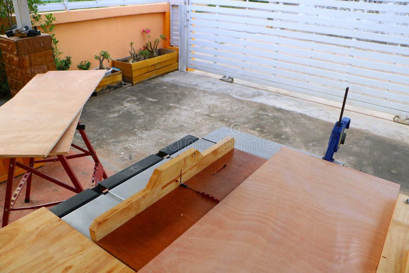 Plank on table saw blade stock image. Image of degree 91113405