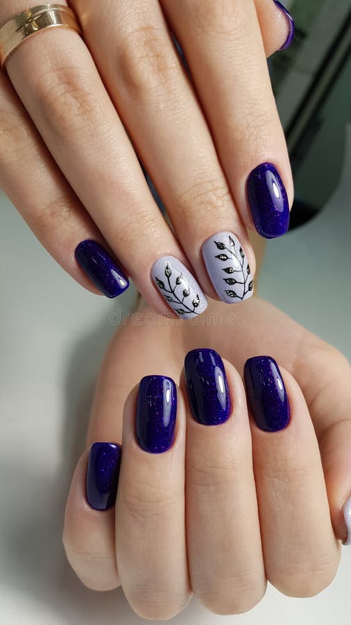 35 Elegant navy blue nail ideas for hot summer 2021 | Blue nails, Navy blue  nails, Blue nail designs