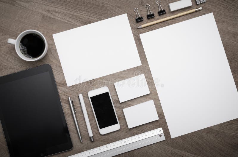 Plantilla vacía del diseño del papel con membrete imagen de archivo libre de regalías
