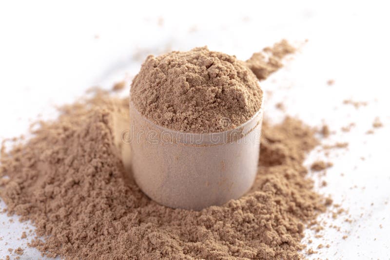 https://thumbs.dreamstime.com/b/plastic-scoop-chocolate-protein-powder-shake-172603317.jpg