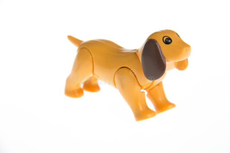 Aardrijkskunde Kolonel in verlegenheid gebracht Plastic Stuk Speelgoed Hond Stock Afbeelding - Image of schaduw, hond:  47262029