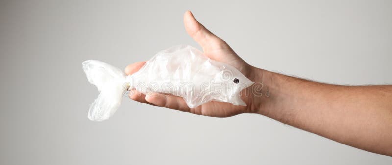 Plastikowi zwierz?ta w oceanach Problem spowodowany przez cz?owieka zanieczyszczenie natura obrazy stock Plastikowi zwierz?ta w oceanach Problem spowodowany przez cz?owieka zanieczyszczenie natura obrazy stock