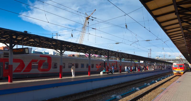 Plataformas en terminal del carril de Moskovsky