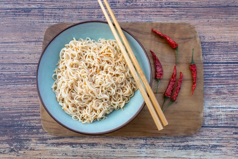 Plate of chinese noodles stock image. Image of cooked - 212892611