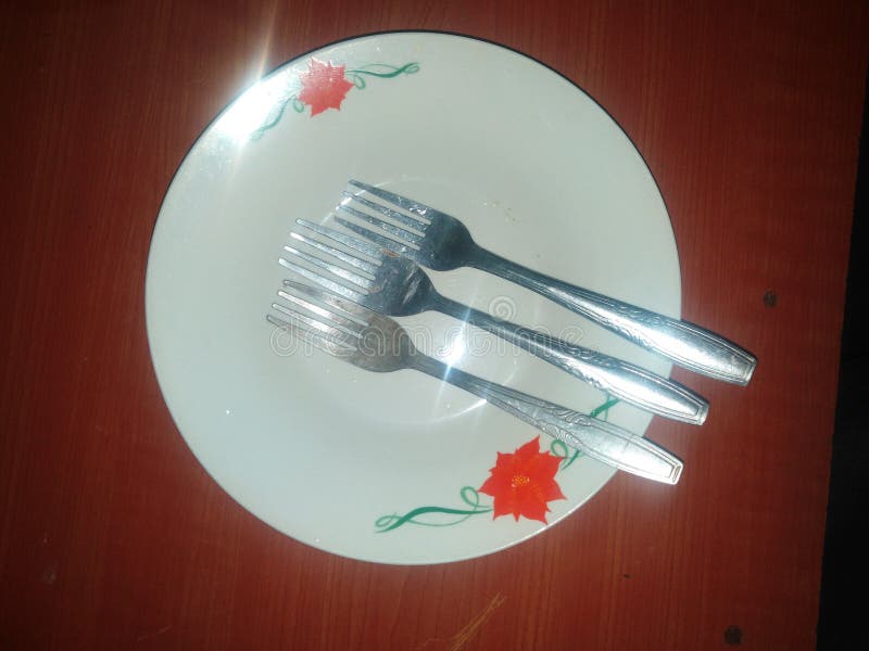 Plate without meal stock image. Image of guitar, footwear 155089963