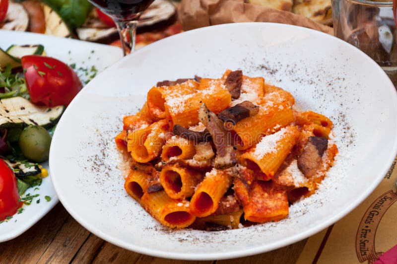 Plato Italiano De Las Pastas De