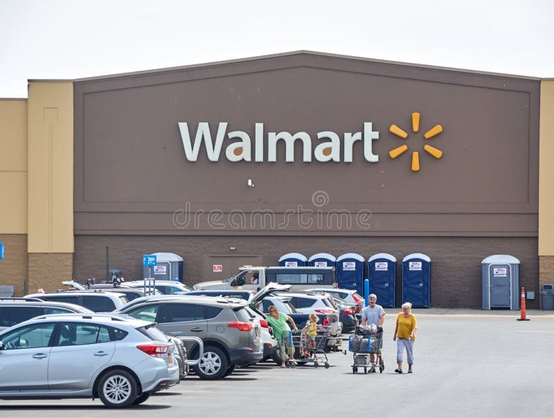 Walmart Supercenter editorial photography. Image of interior - 162095172