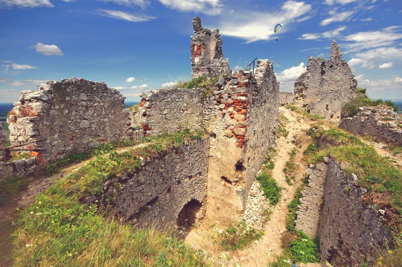 Plavecký hrad široký pohľad , Slovensko