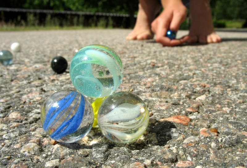 Play Marbles 1 Royalty Free Stock Images - Image: 2536549
