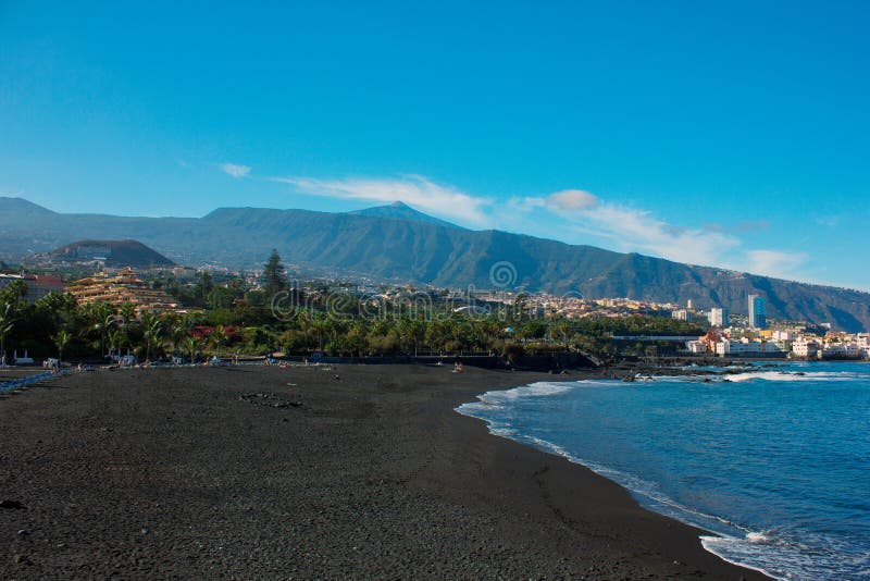 Playa Jardin, Puerto Cruz, Tenerife, Spain fotografia de stock Playa Jardin, Puerto Cruz, Tenerife, Spain fotografia de stock