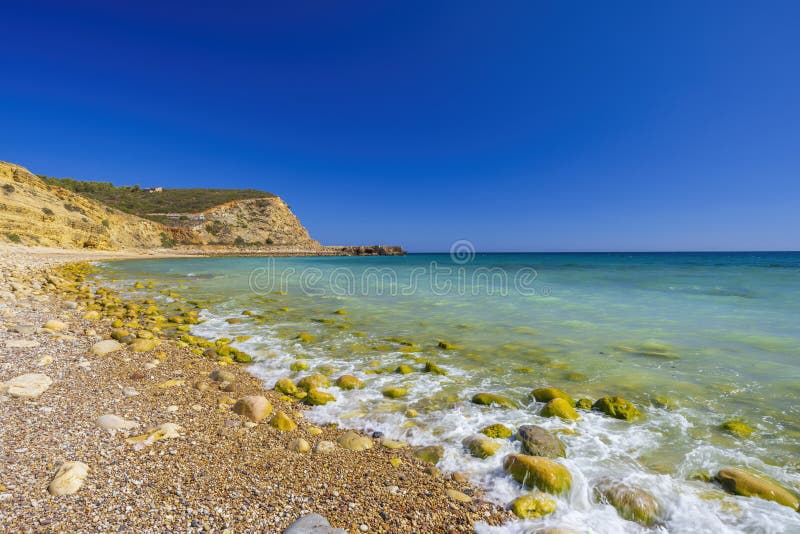 Playa Llamada Praia De Cabanas Velhas Algargal Foto de archivo - Imagen