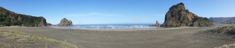 Playa Piha, Nueva Zelanda imagen de archivo libre de regalías Playa Piha, Nueva Zelanda imagen de archivo libre de regalías
