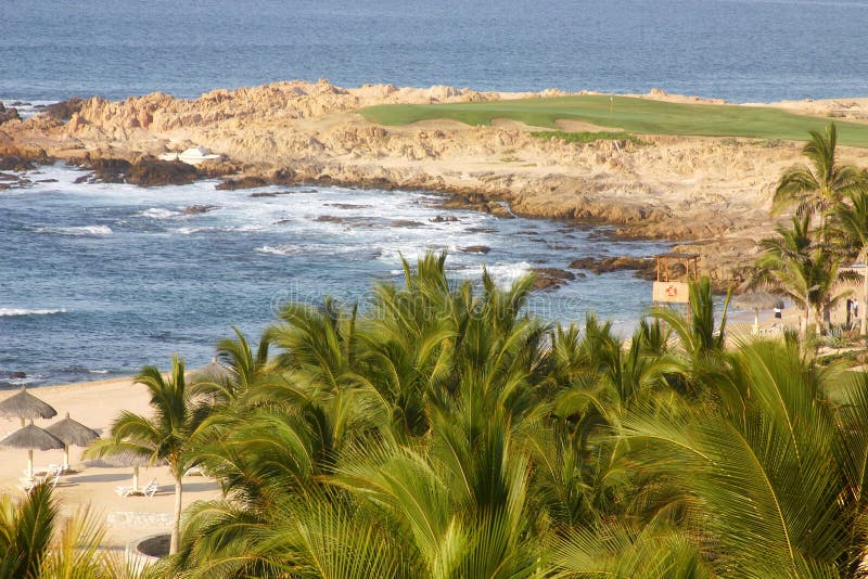 Playa y golf imagen de archivo Playa y golf imagen de archivo