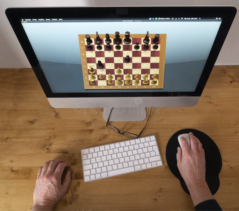 1.196 fotos de stock e banco de imagens de Computer Chess - Getty