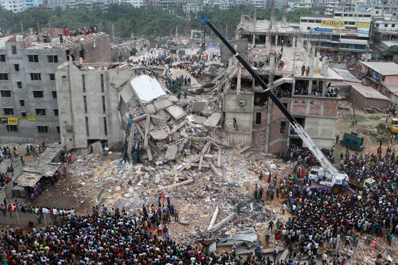 Plaza de Rana de conséquence au Bangladesh (photo de dossier) photographie stock Plaza de Rana de conséquence au Bangladesh (photo de dossier) photographie stock