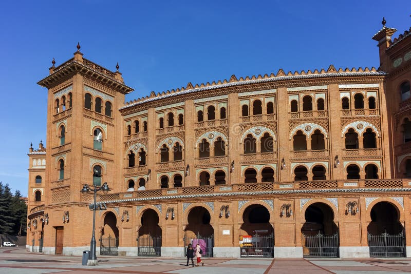 Plaza de toros de Las Ventas en la ciudad de Madrid, España fotografía de archivo libre de regalías Plaza de toros de Las Ventas en la ciudad de Madrid, España fotografía de archivo libre de regalías