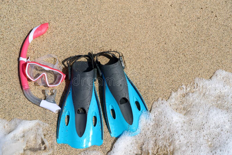 Plażowi urlopowi snorkel wyposażenia flippers i maska