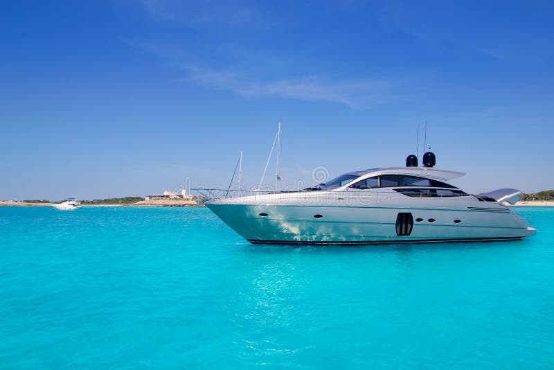plażowy Formentera turkusu yatch zdjęcia royalty free plażowy Formentera turkusu yatch zdjęcia royalty free
