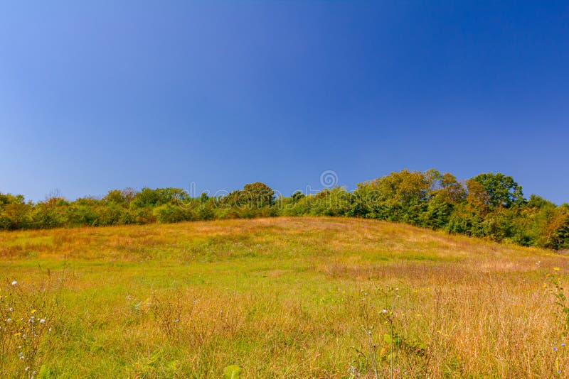 Grassy hillock hi-res stock photography and images - Alamy