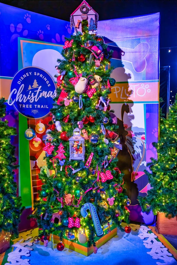 Pluto Themed Christmas Tree Editorial Photo Image of disney, springs