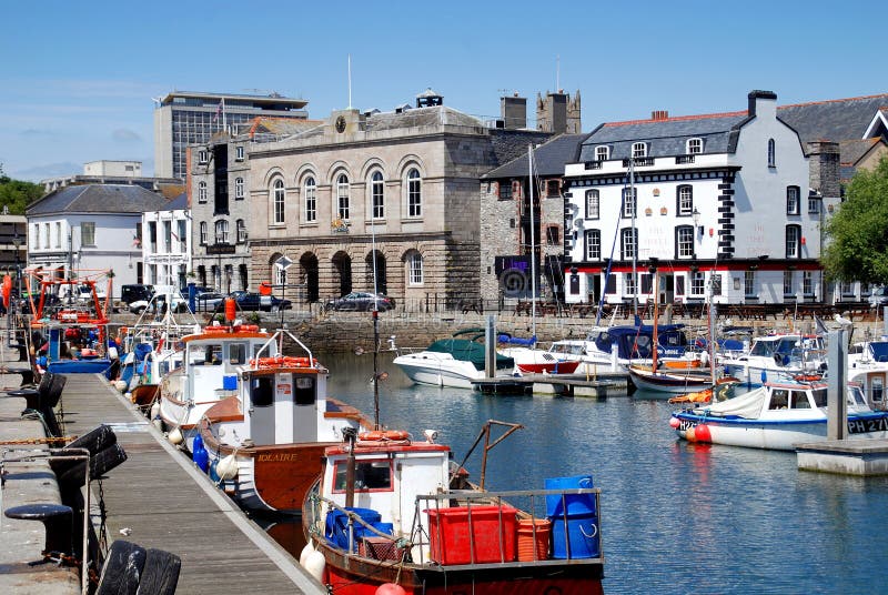 Plymouth, England: Custom House Quay