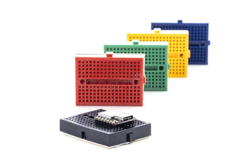 Plăci de memorie electronice de mici dimensiuni, colorate și cip de control 3 royalty free stock image