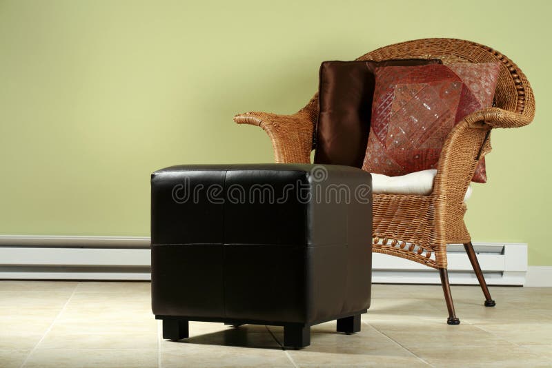 Podnóżek wikliny krzesło