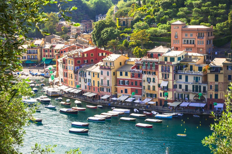 Podróże i punkty orientacyjne we Włoszech. Portofino Luksusowy kurort i piękna kolorowa wioska w Ligurii. zdjęcie royalty free