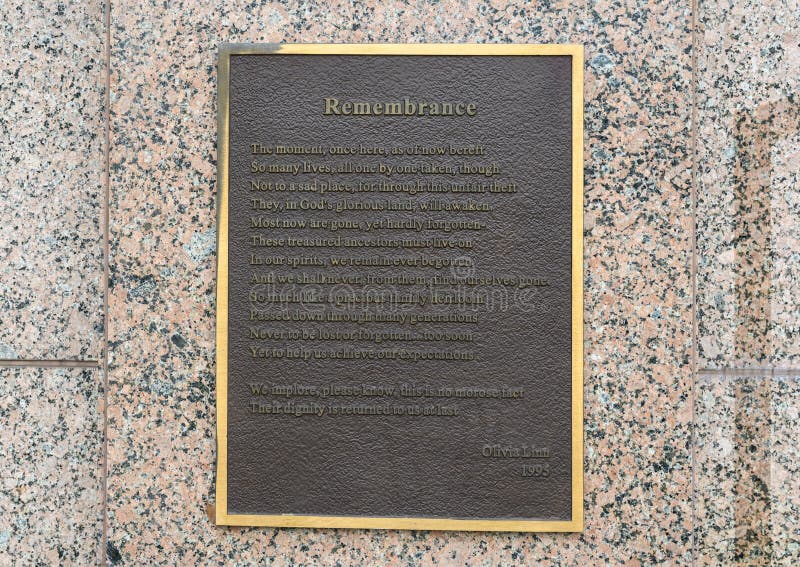Poem av ett skolbarn i Freeman's Cemetery Memorial i Dallas, Texas arkivbilder
