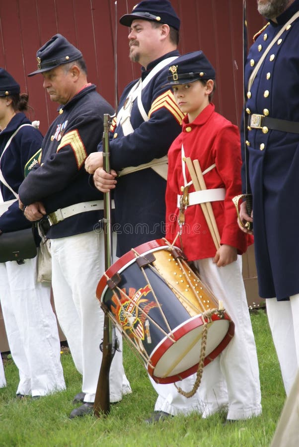 pojkehandelsresanden tjäna som soldat union arkivfoton pojkehandelsresanden tjäna som soldat union arkivfoton