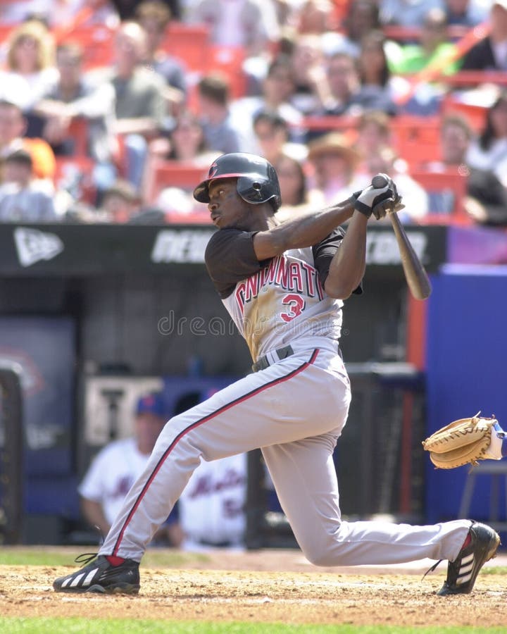 Pokey Reese Cincinnati Reds Editorial Photography - Image of cincinnati,  hitting: 156324472