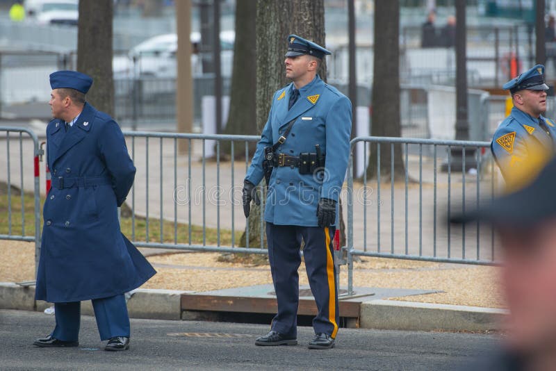 Carro Policial, Washington DC, EUA Imagem Editorial - Imagem de perigo,  avenida: 165333290