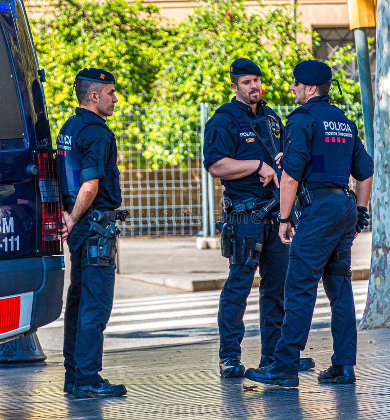 BARCELONA EN ALERTA TERRORISTA: SE RECOMIENDA A LOS CIUDADANOS EVITAR EVENTOS MULTITUDINARIOS ANTE LA AMENAZA INMINENTE