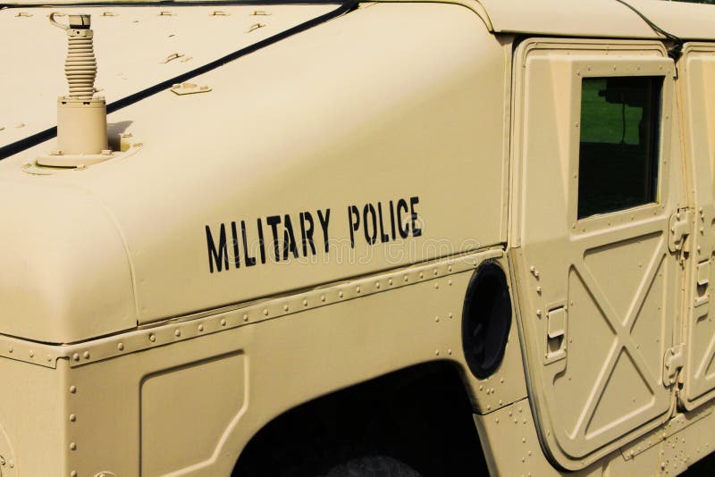 Policja Wojskowa Humvee