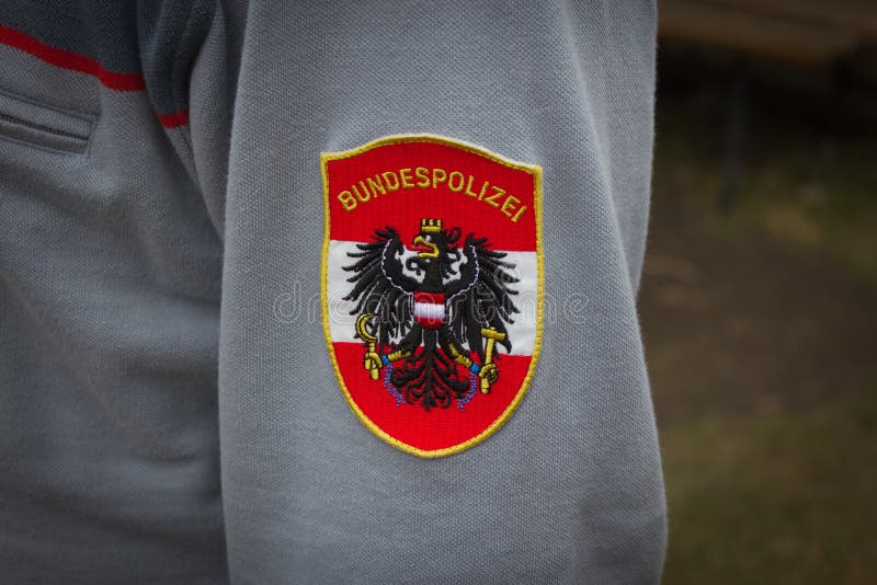 Polizei, Österreich, Offizier, Polizeimarke, Emblem, Logo, Bundespo  Redaktionelles Bild - Bild von österreich, abzeichen: 91153550