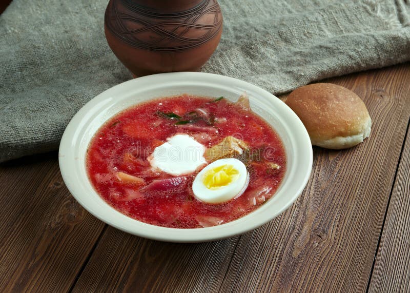 Barszcz. Polnische Weihnachtssuppe Stockfoto - Bild von suppe, teller ...