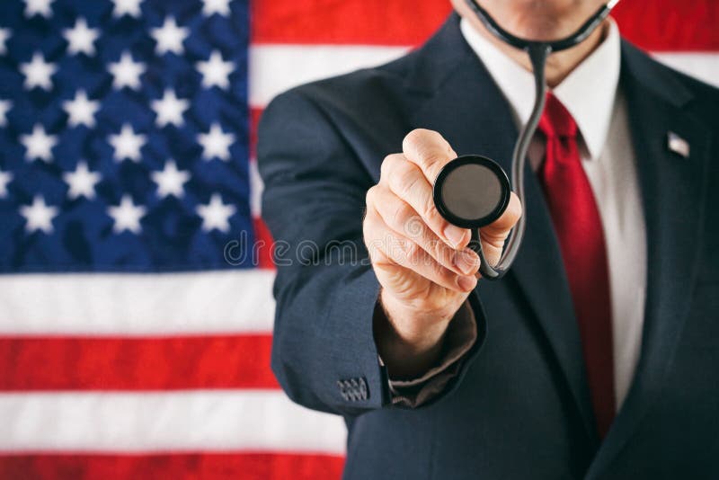 Político: Homem que guarda para fora o estetoscópio médico imagens de stock Político: Homem que guarda para fora o estetoscópio médico imagens de stock