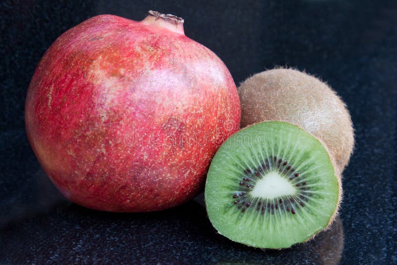 Pomegranate & Kiwi Fruit Stock Image Image of seeds, slice 13241573