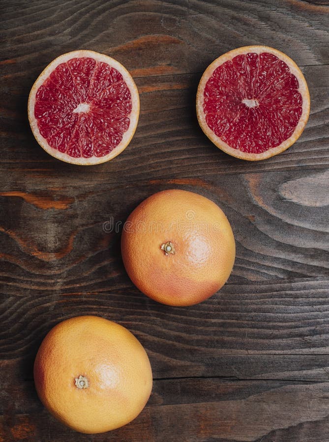 Pomelos foto de archivo. Imagen de jugoso, pomelos, fruta 63522472