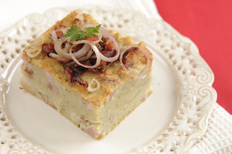 Pomme de terre polonaise traditionnelle Babka image libre de droits Pomme de terre polonaise traditionnelle Babka image libre de droits