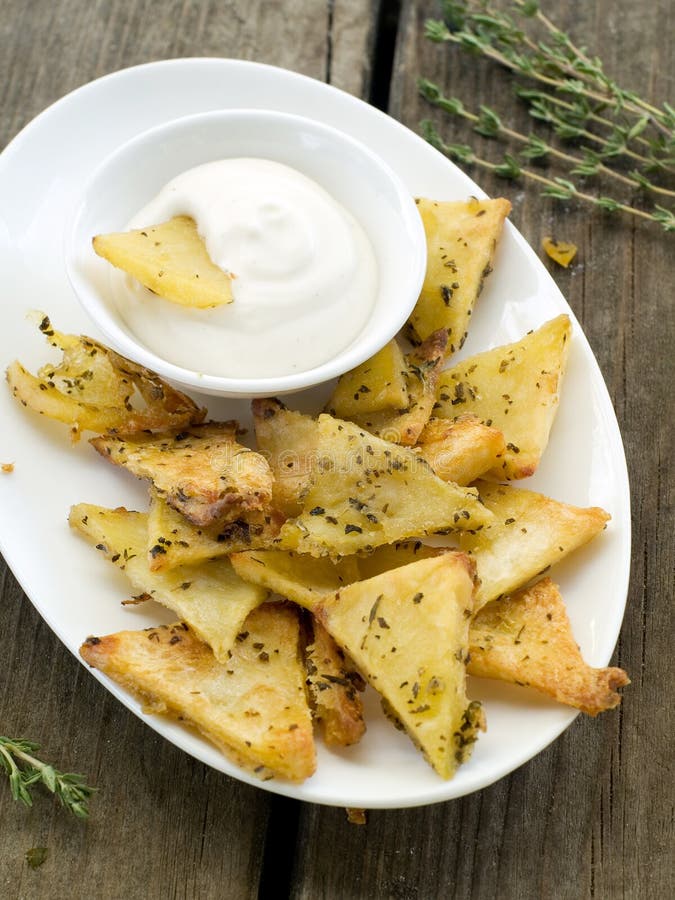 Pommes de terre cuites au four photographie stock libre de droits Pommes de terre cuites au four photographie stock libre de droits