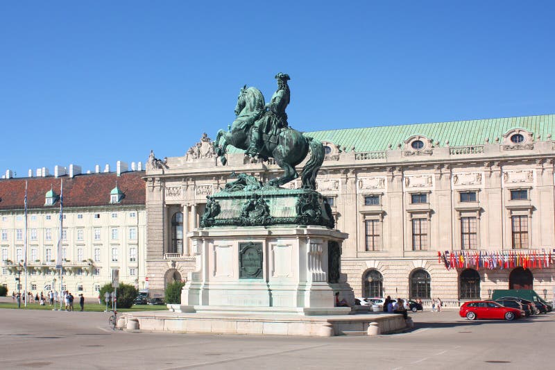 Pomnik Jeździego Księcia Eugenu Sabaudzkiego w Heldenplatz w Wiedniu Austria fotografia stock